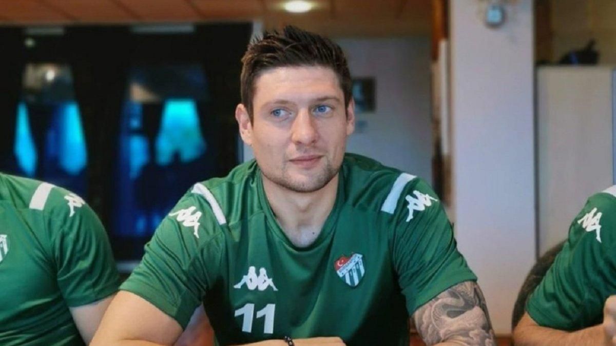 Его не остановить: украинец Селезнев забил 11-й гол за "Бурсаспор" в сезоне – видео Его не остановить: украинец Селезнев забил 11-й гол за "Бурсаспор" в сезоне – видео