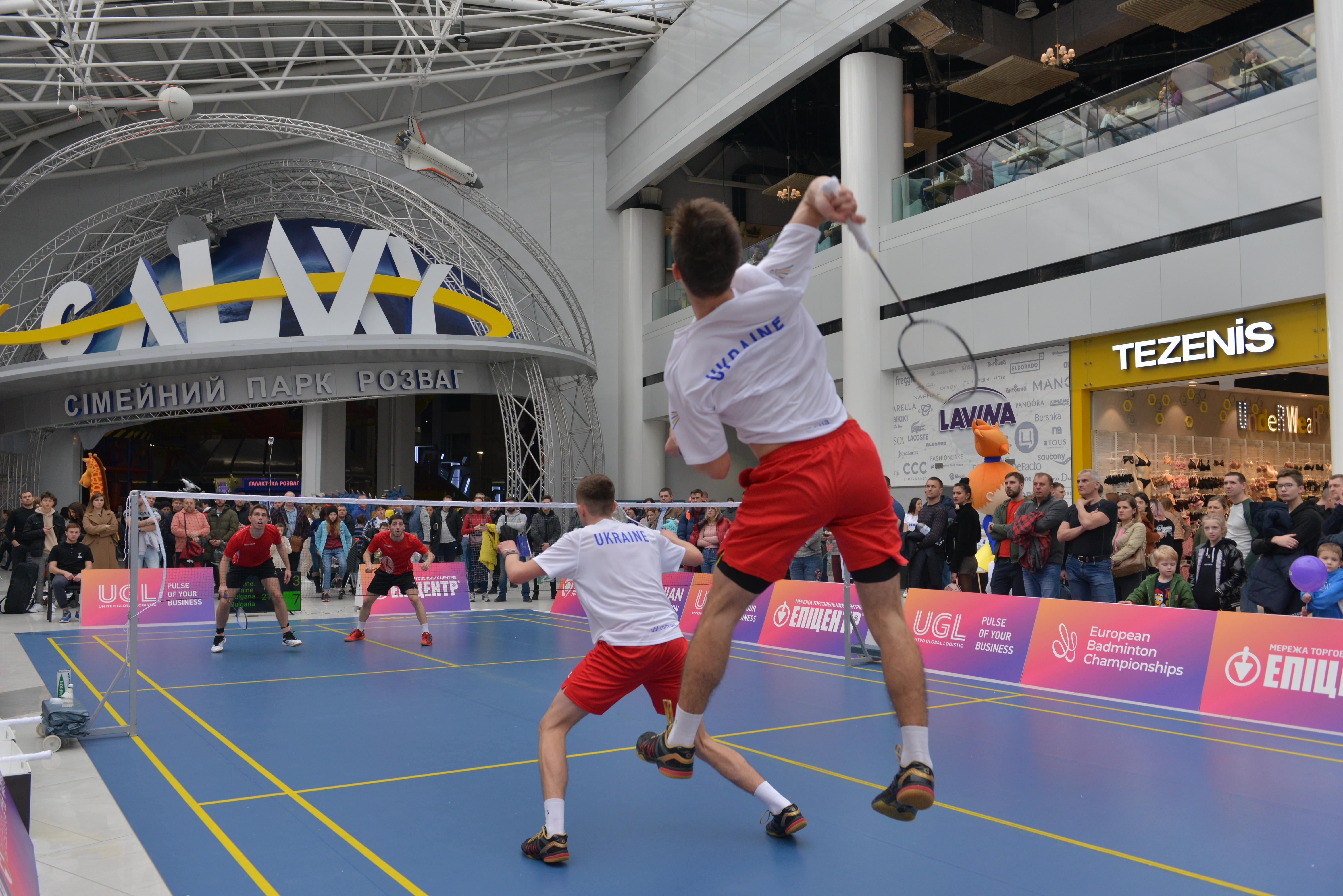 Украина победила Болгарию в товарищеском матче по бадминтону Украина победила Болгарию в товарищеском матче по бадминтону