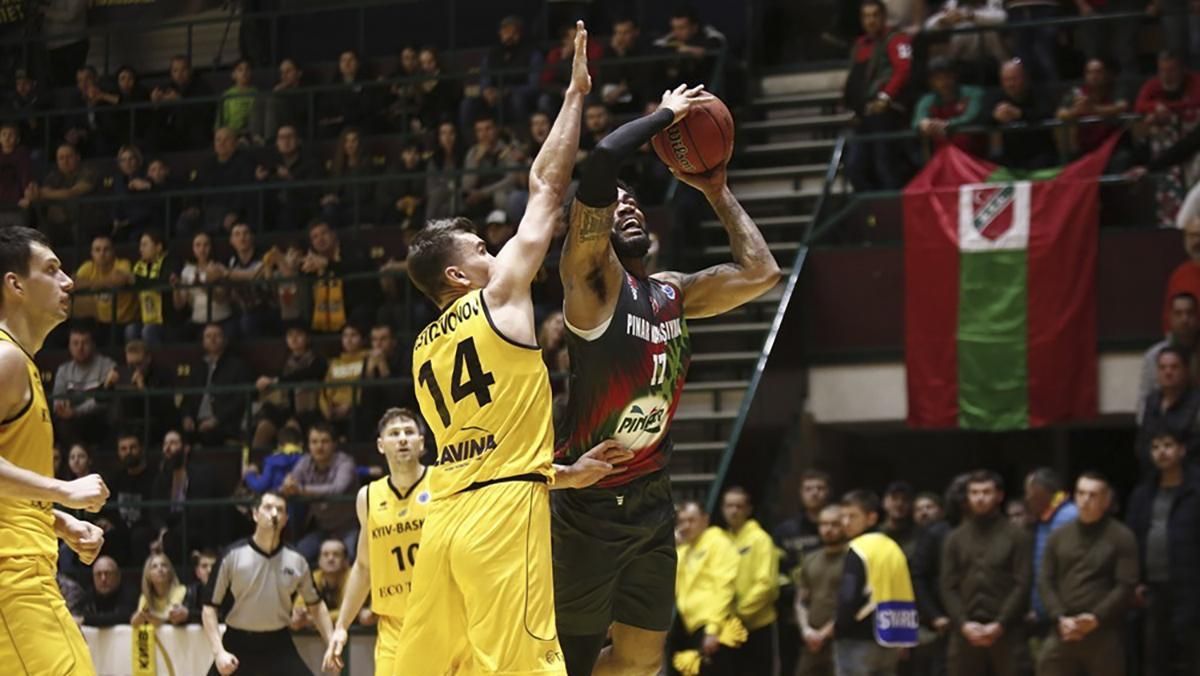 "Київ-Баскет" з боєм поступився у чвертьфіналі Кубка Європи ФІБА "Київ-Баскет" з боєм поступився у чвертьфіналі Кубка Європи ФІБА