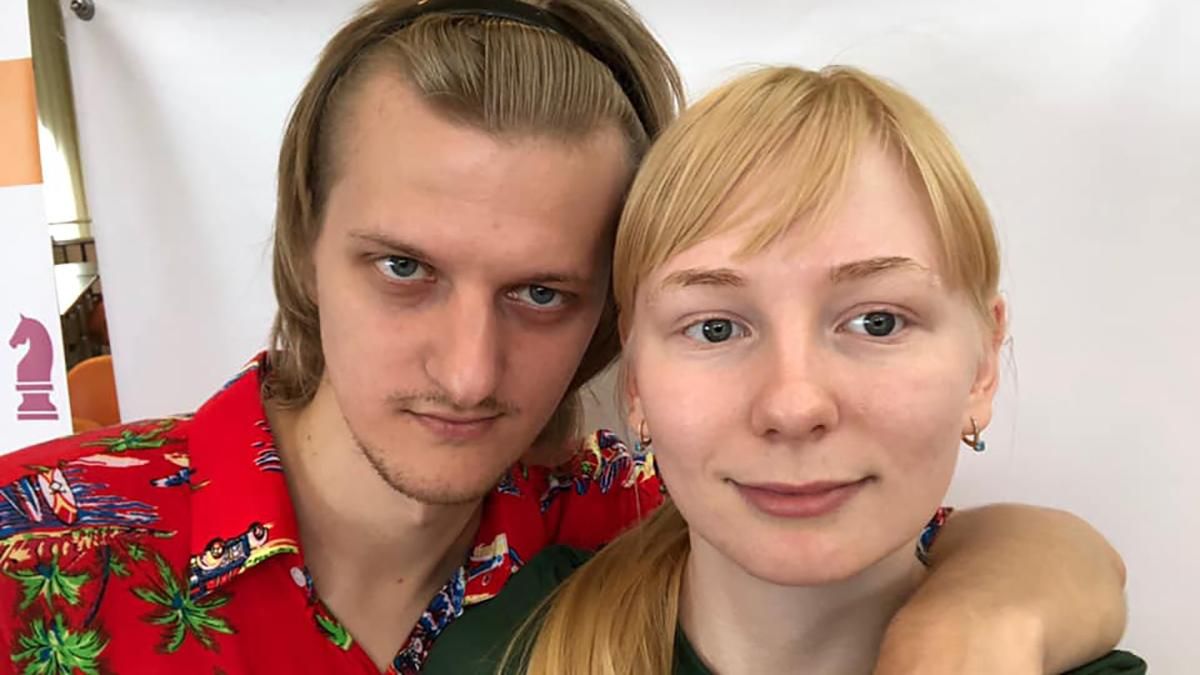 На теле погибших в Москве украинских шахматистов обнаружили следы от уколов На теле погибших в Москве украинских шахматистов обнаружили следы от уколов