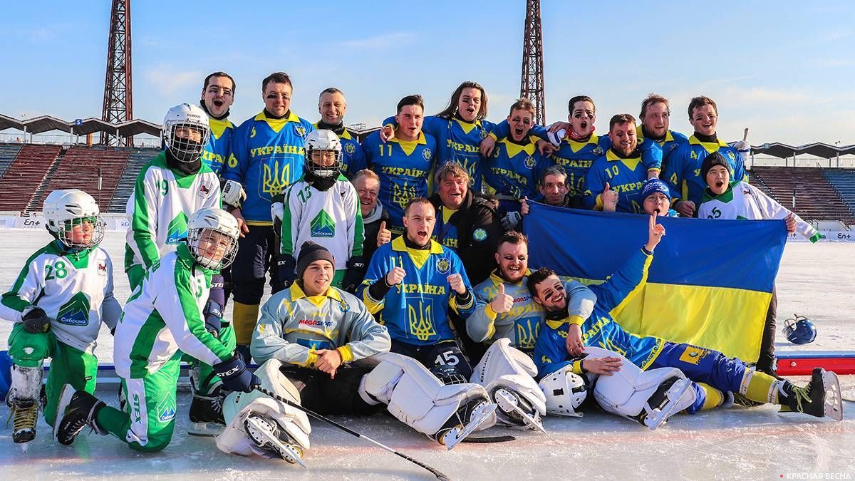 Збірна України з хокею з м'ячем здобула срібні нагороди на чемпіонаті світу