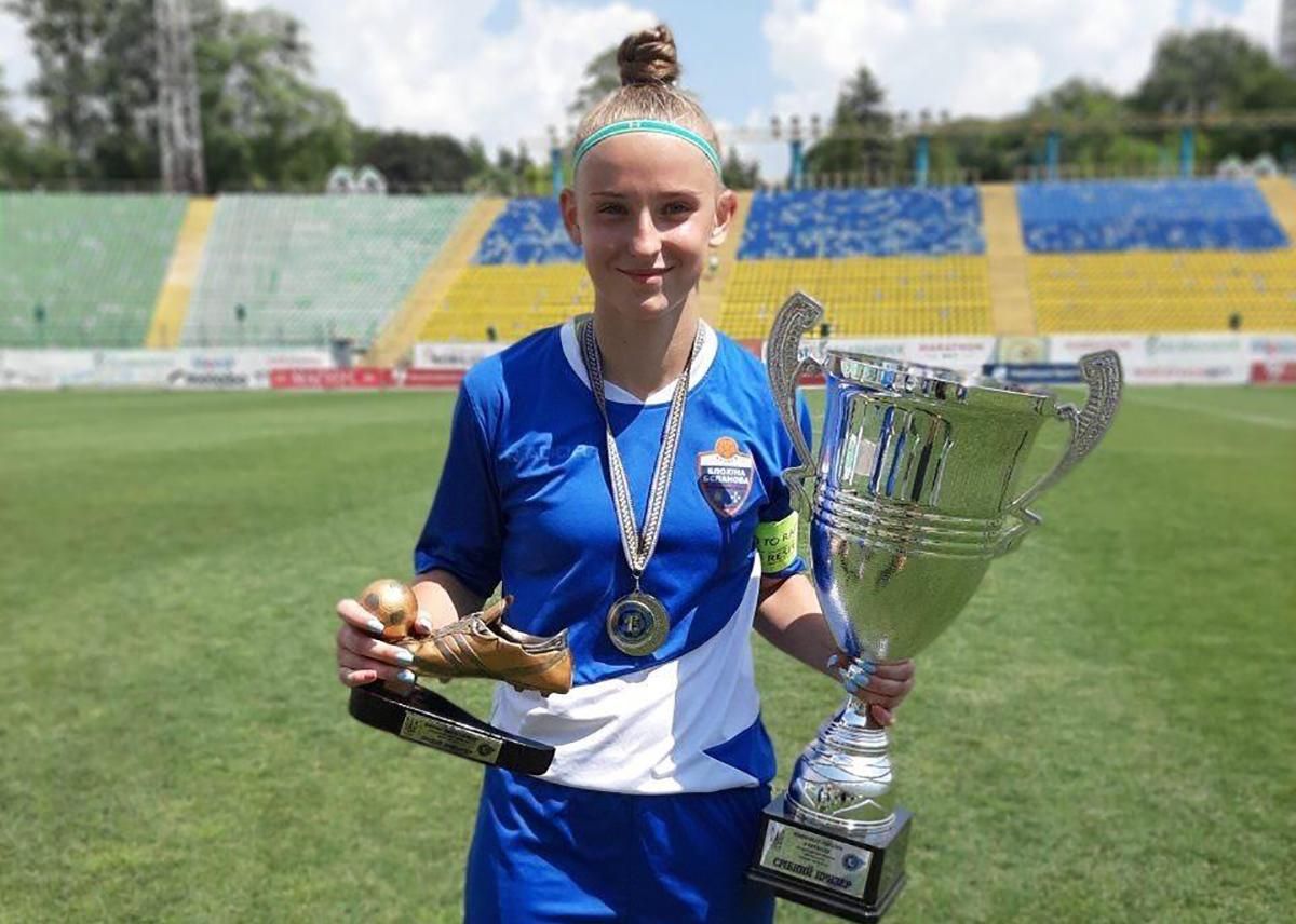Лучшая юная украинская футболистка поехала покорять США
