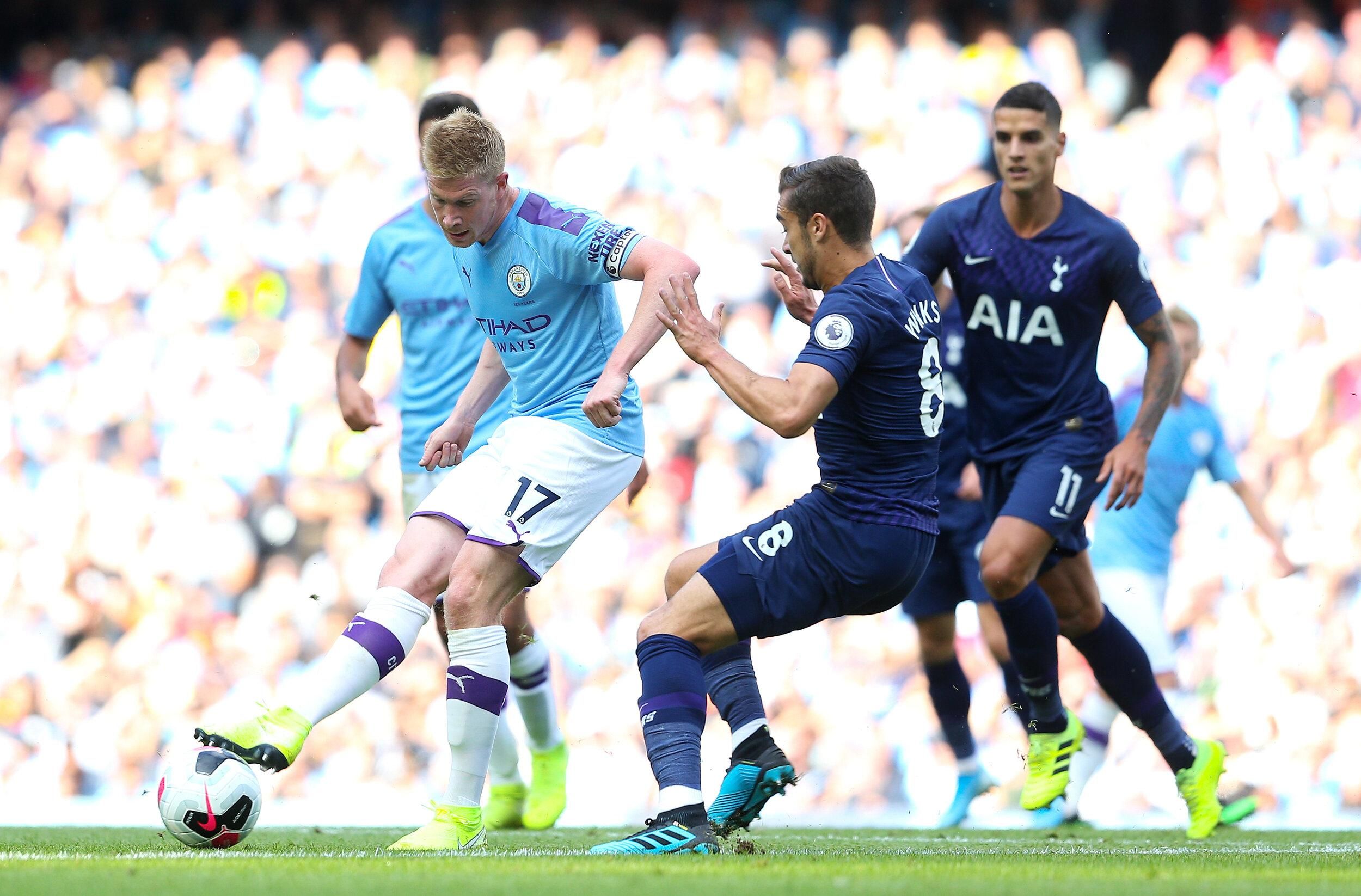 Все матчи чемпионата Англии официально приостановлены до 4 апреля Все матчи чемпионата Англии официально приостановлены до 4 апреля