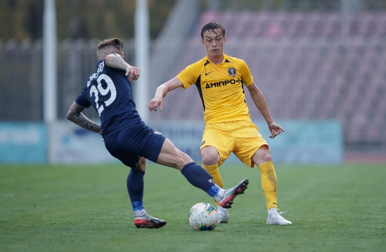 УАФ закликала футболістів утримуватися від нецензурної лексики через порожні трибуни УАФ закликала футболістів утримуватися від нецензурної лексики через порожні трибуни