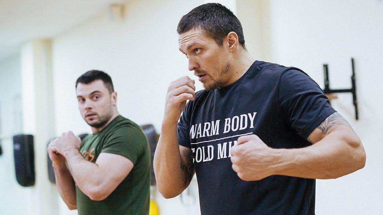 Усик перед боем с Чисорой продемонстрировал отличную координацию: видео Усик перед боем с Чисорой продемонстрировал отличную координацию: видео