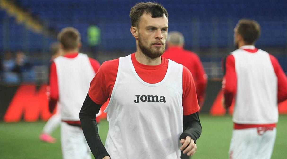 Удаление за три минуты: украинский легионер неудачно дебютировал в новой команде – видео Удаление за три минуты: украинский легионер неудачно дебютировал в новой команде – видео