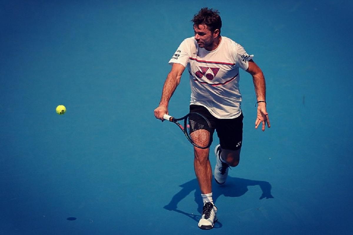 Тенісист Вавринка пішов на оригінальне побачення з іграшковим ведмедиком – фото Тенісист Вавринка пішов на оригінальне побачення з іграшковим ведмедиком – фото