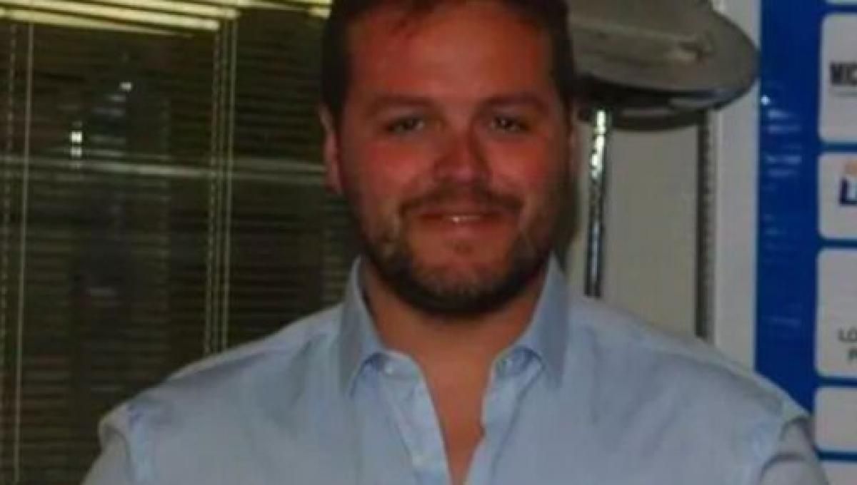 Бывший президент итальянского клуба Андреа Микеле умер от коронавируса в 37 лет Бывший президент итальянского клуба Андреа Микеле умер от коронавируса в 37 лет