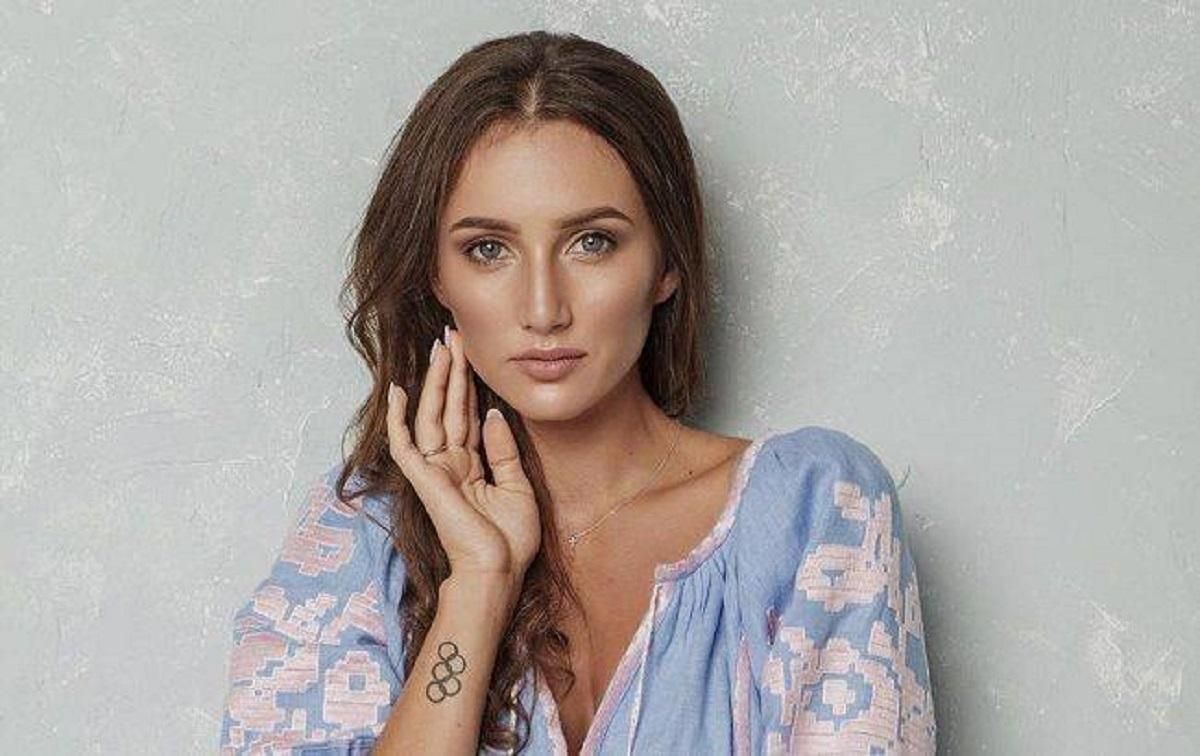 Анна Ризатдинова показала, как занимается спортом с сыном – милое видео Анна Ризатдинова показала, как занимается спортом с сыном – милое видео