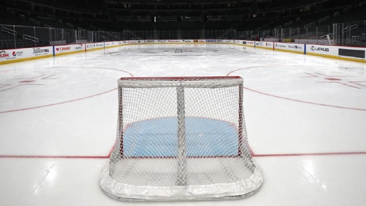 НХЛ может доигрывать свой сезон летом: официальное заявление