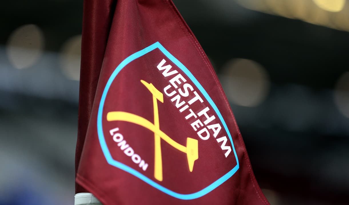 Ярмоленко потрапив в епіцентр коронавірусу: у 8 гравців "Вест Хема" симптоми небезпечної хвороби Ярмоленко потрапив в епіцентр коронавірусу: у 8 гравців "Вест Хема" симптоми небезпечної хвороби