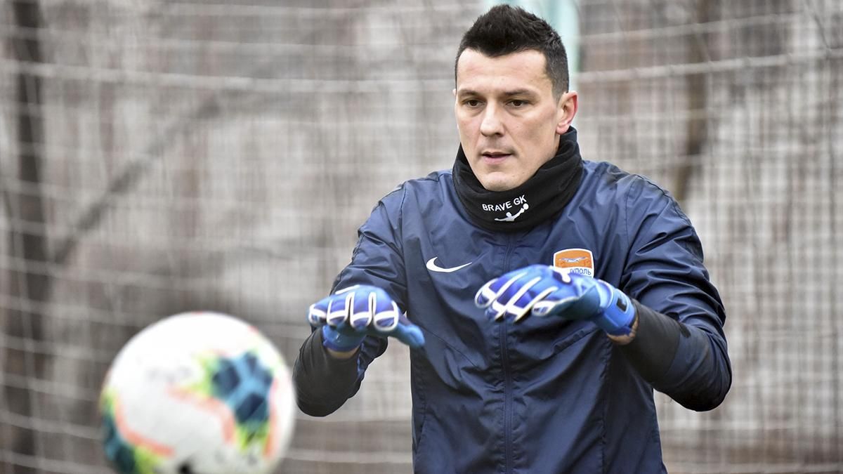 Худжамов несподівано покинув "Маріуполь" Худжамов несподівано покинув "Маріуполь"