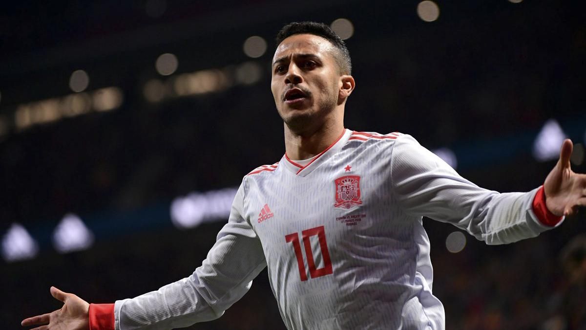 Як підтримувати форму під час карантину – урок від зірки збірної Іспанії з футболу: відео Як підтримувати форму під час карантину – урок від зірки збірної Іспанії з футболу: відео