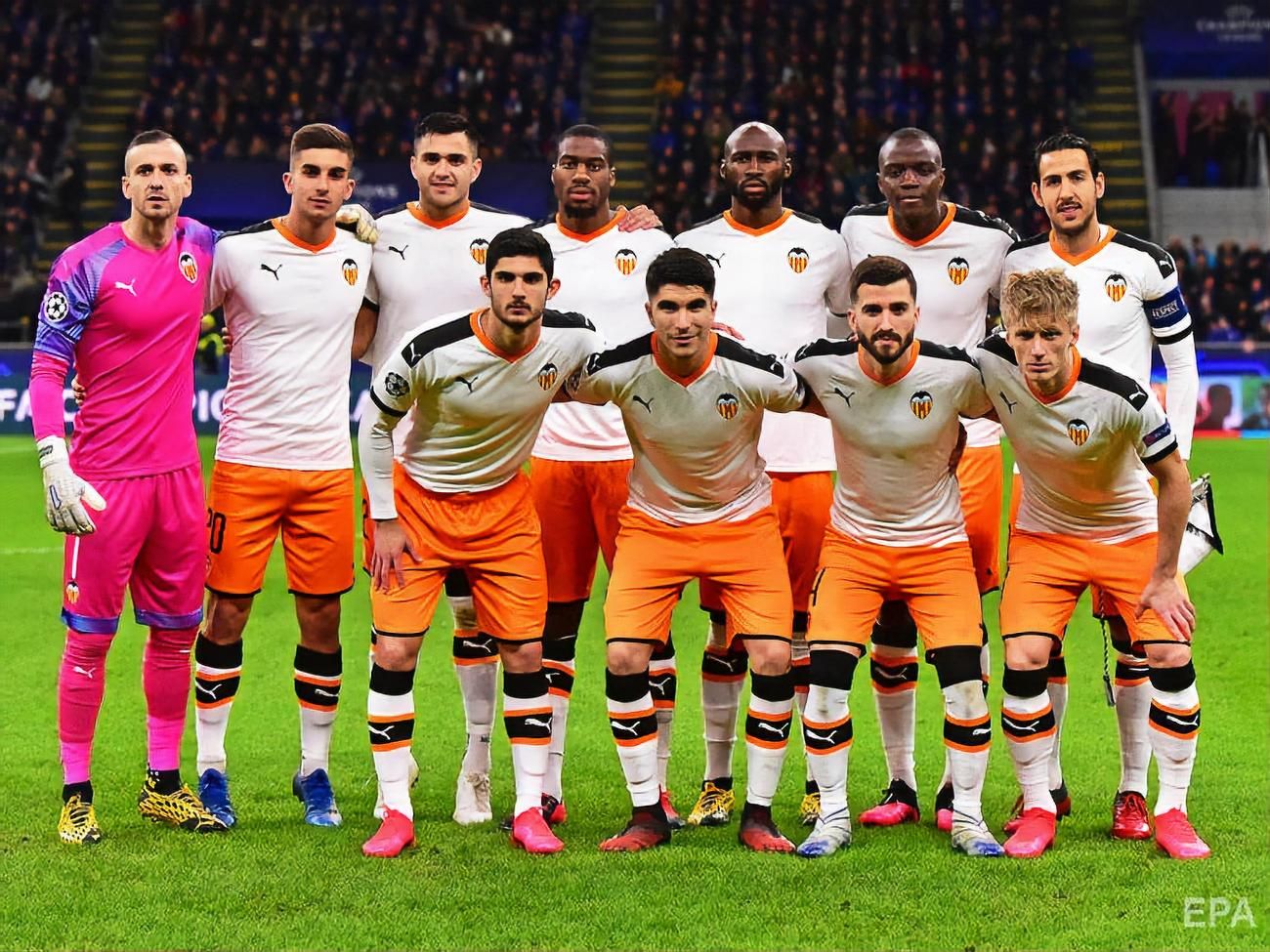 Коронавірус у "Валенсії": одразу 10 хворих футболістів одужали Коронавірус у "Валенсії": одразу 10 хворих футболістів одужали