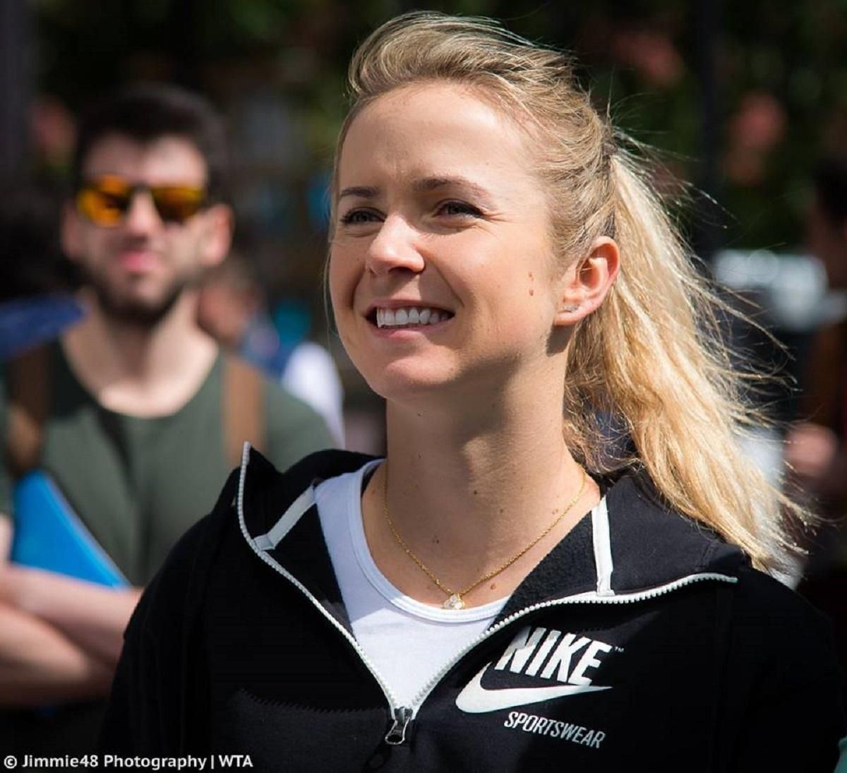 Свитолина эмоционально отреагировала на отмену Уимблдона и расплакалась Свитолина эмоционально отреагировала на отмену Уимблдона и расплакалась