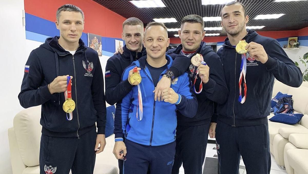 Російський тренер розповів, чи міг заразити Усика коронавірусом Російський тренер розповів, чи міг заразити Усика коронавірусом