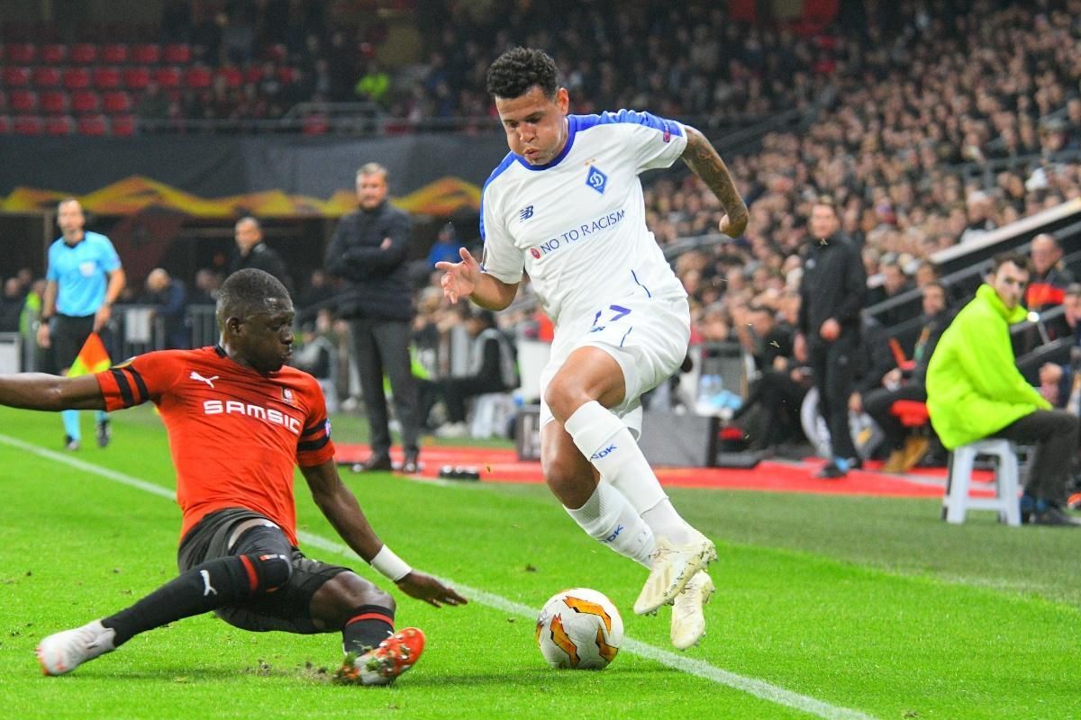 В "Динамо" финансовый скандал: клуб ждут два дела из-за трансферов бразильцев В "Динамо" финансовый скандал: клуб ждут два дела из-за трансферов бразильцев