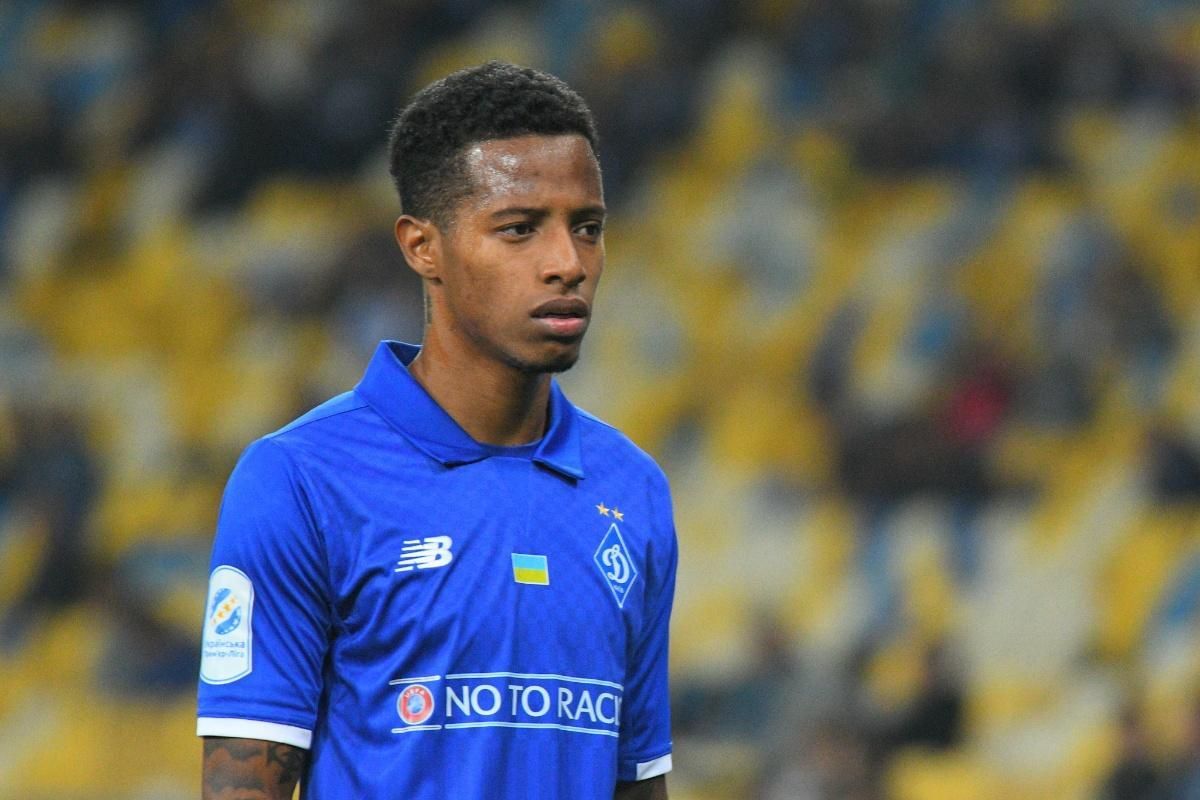 "Динамо" официально пытается отсудить деньги у иностранных клубов: причины "Динамо" официально пытается отсудить деньги у иностранных клубов: причины