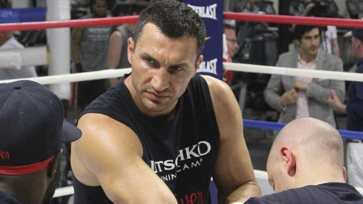 Кличко показав домашню вправу і кинув виклик фанатам: відео Кличко показав домашню вправу і кинув виклик фанатам: відео