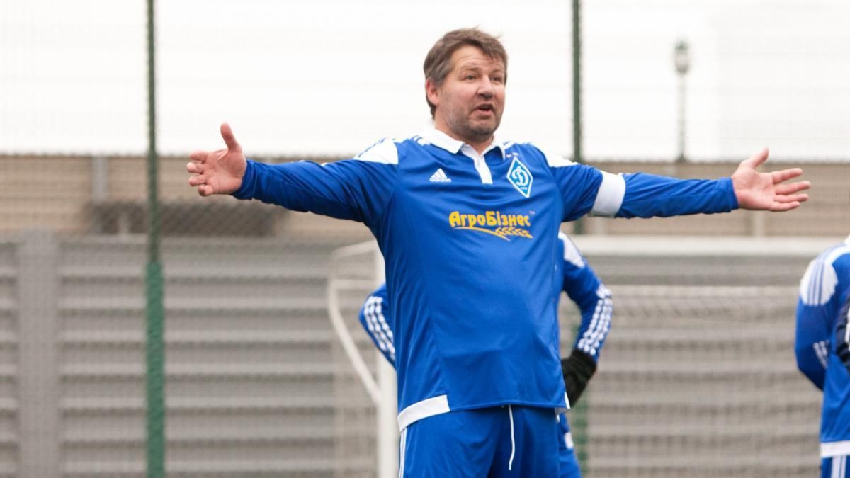 Украинский футболист имитировал сотрясение мозга ради перехода в киевское "Динамо"
Украинский футболист имитировал сотрясение мозга ради перехода в киевское "Динамо"