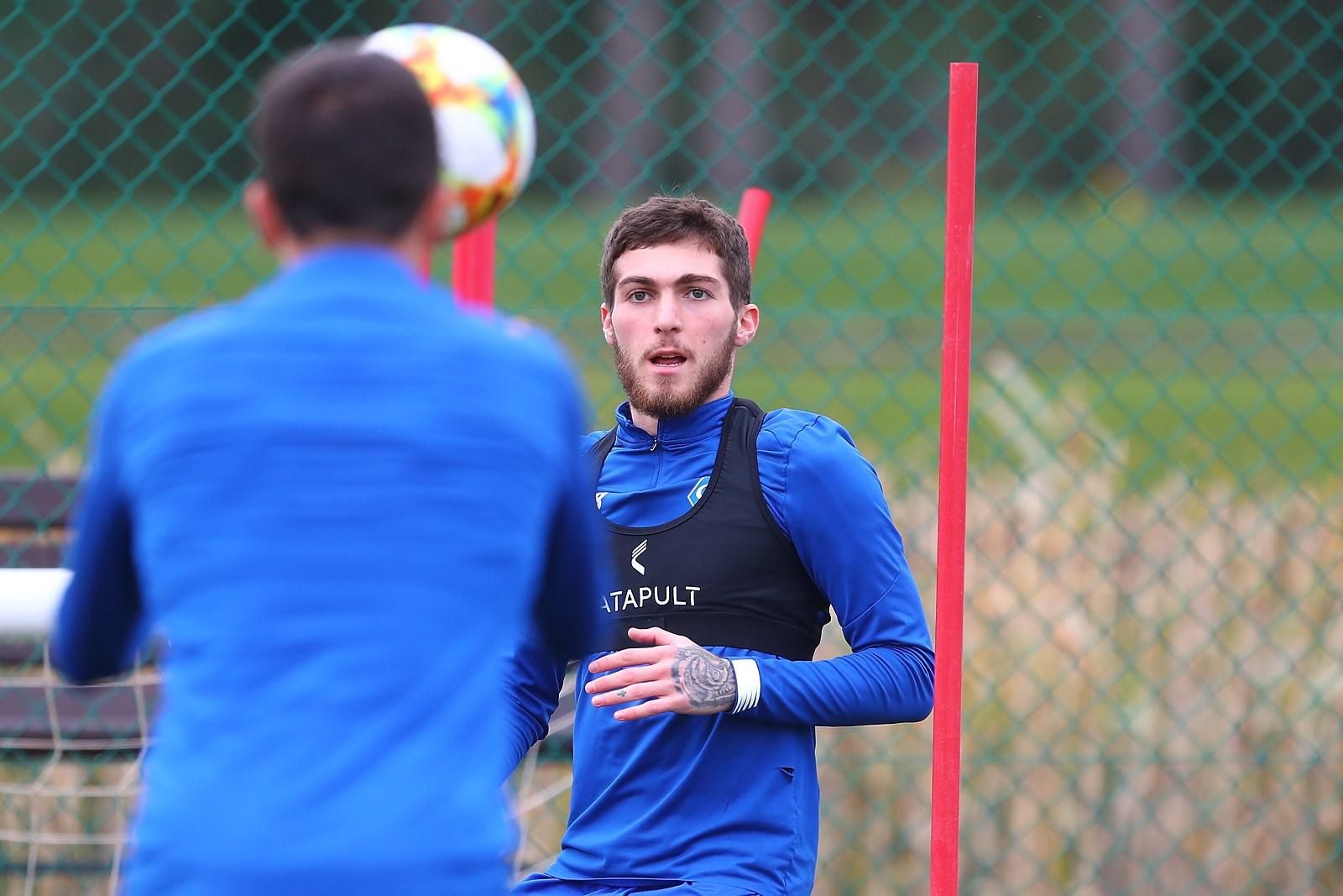 Бриллиант "Динамо" мог играть в "Барселоне" Бриллиант "Динамо" мог играть в "Барселоне"