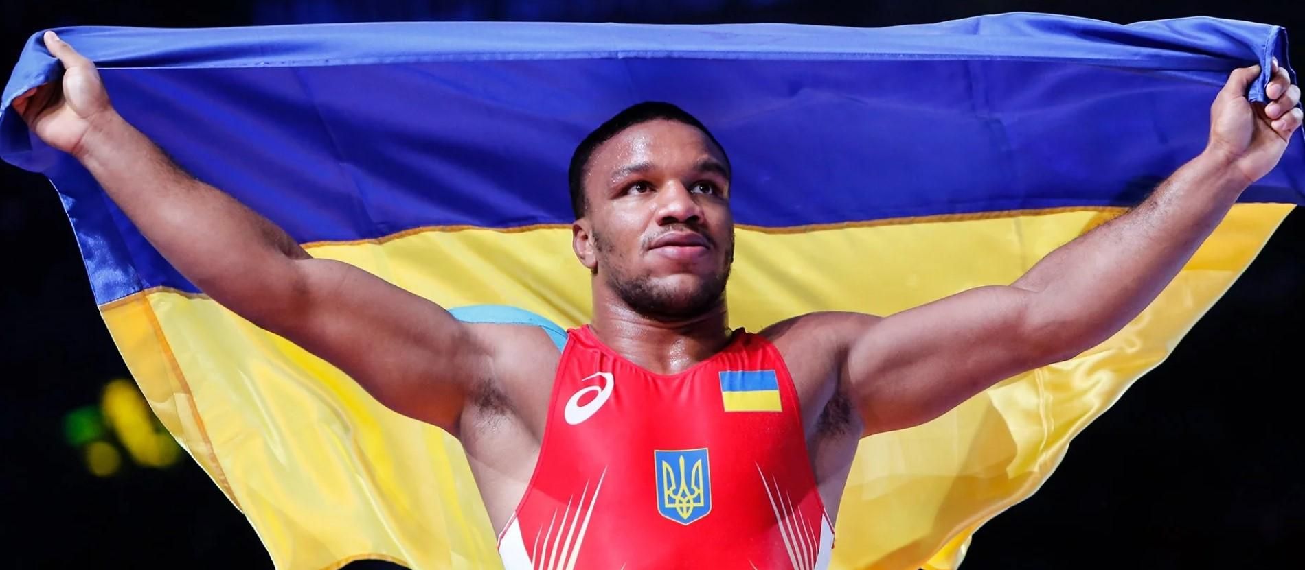 Кабмін сьогодні може дозволити спортсменам тренуватися в спортзалах під час карантину Кабмін сьогодні може дозволити спортсменам тренуватися в спортзалах під час карантину