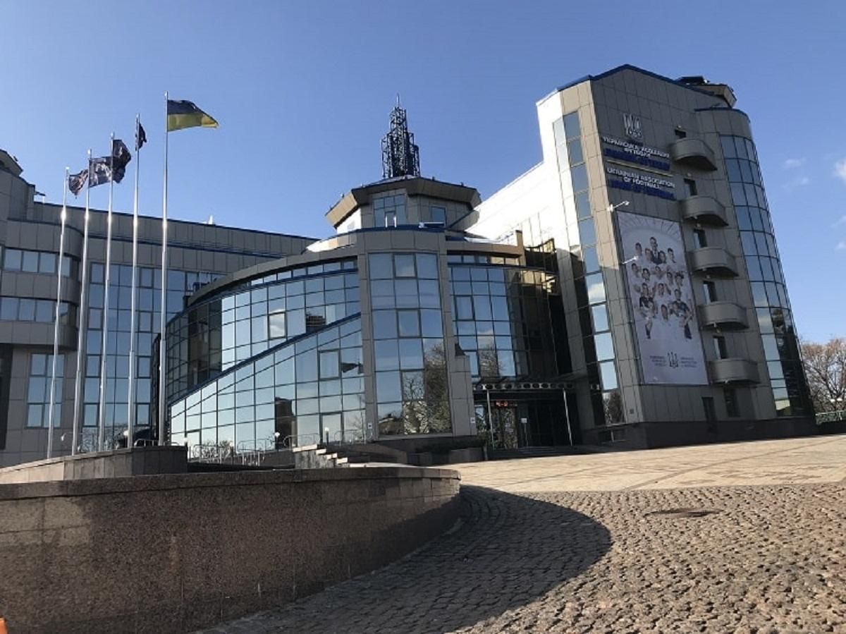 За последний месяц в Украине произошло сразу несколько матчей-призраков За последний месяц в Украине произошло сразу несколько матчей-призраков