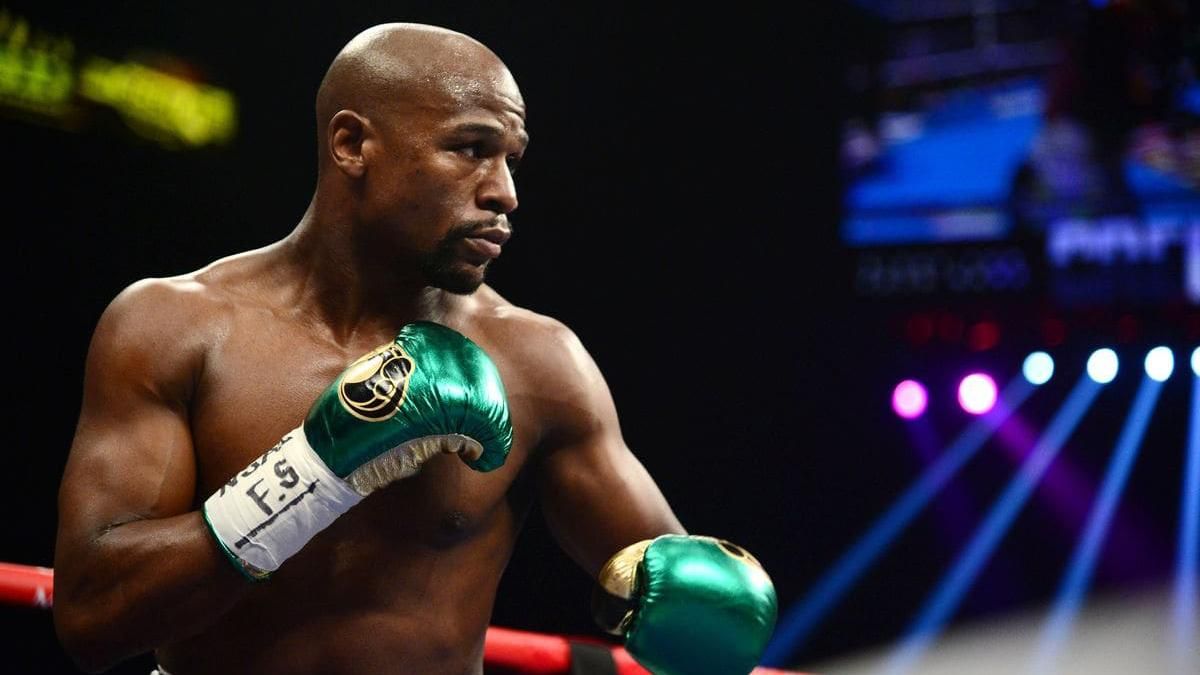 Мейвезер показал впечатляющую форму в спортзале, избив грушу одной рукой: видео Мейвезер показал впечатляющую форму в спортзале, избив грушу одной рукой: видео