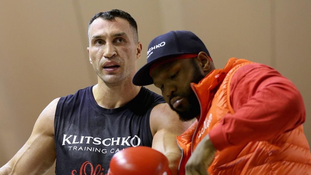 Форман відмовляє Кличка повертатися: українець може побити рекорд знаменитого боксера