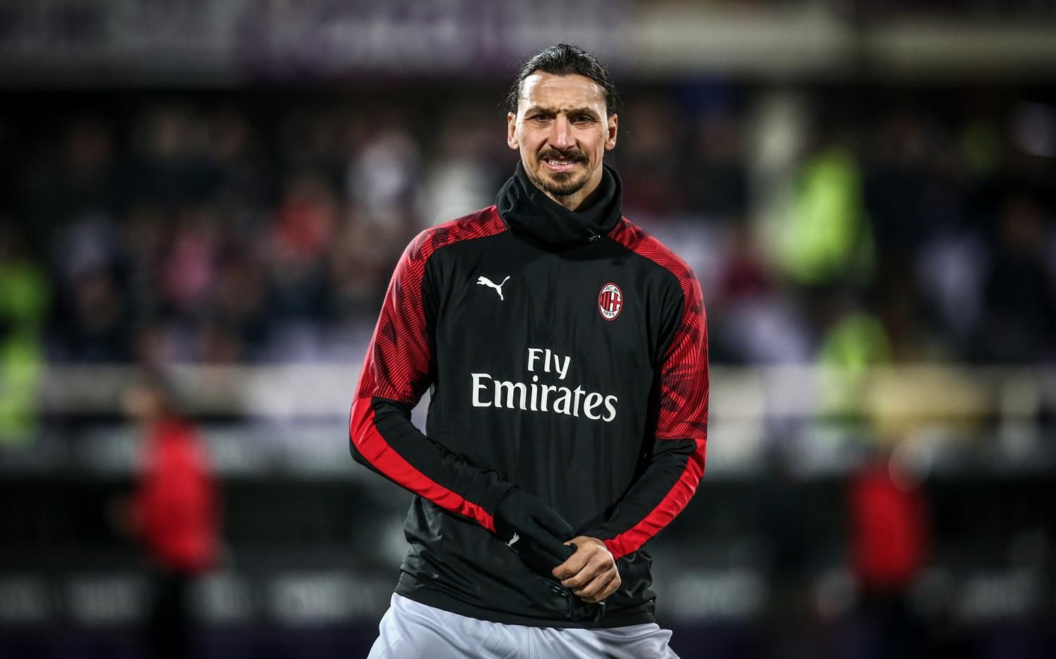 Ибрагимович забил роскошный гол в товарищеском матче во время карантина: видео Ибрагимович забил роскошный гол в товарищеском матче во время карантина: видео