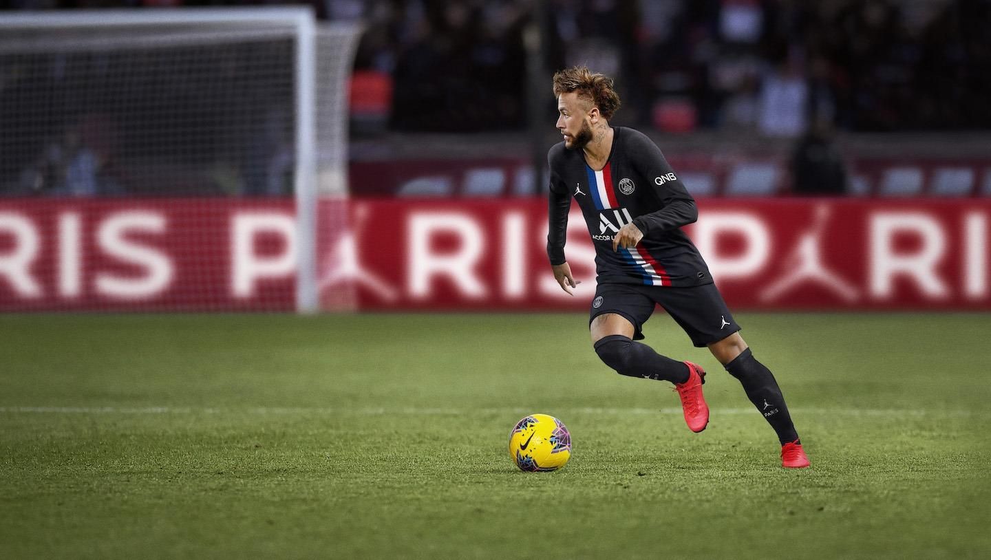 Франція назвала дату відновлення футбольного сезону, в Італії виникли проблеми Франція назвала дату відновлення футбольного сезону, в Італії виникли проблеми