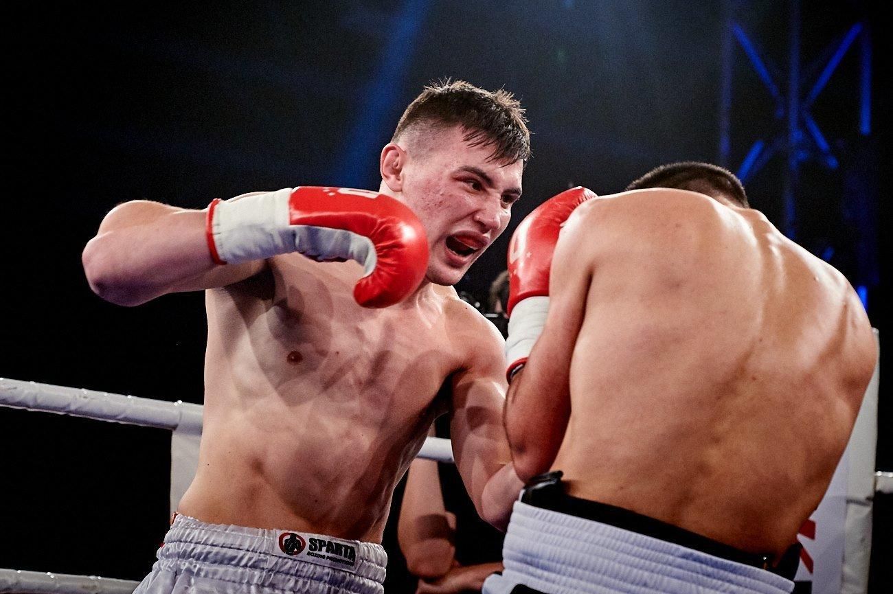 Перспективний український боксер підписав контракт з німецьким менеджером Перспективний український боксер підписав контракт з німецьким менеджером