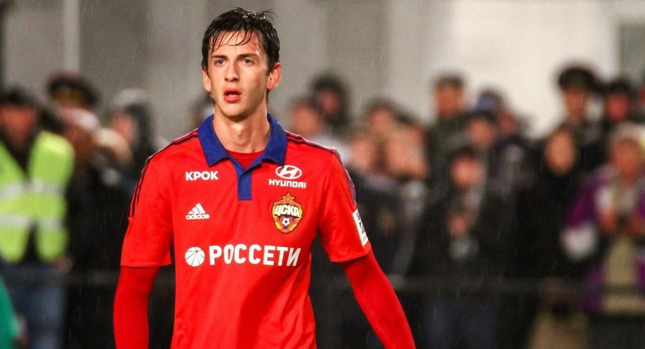 Російський футболіст влаштував ДТП, намагаючись втекти від поліцейської погоні: відео