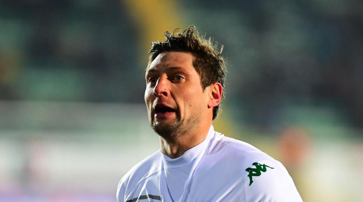 "Треба було думати": ексгравець збірної України назвав помилкою перехід в російський клуб "Треба було думати": ексгравець збірної України назвав помилкою перехід в російський клуб