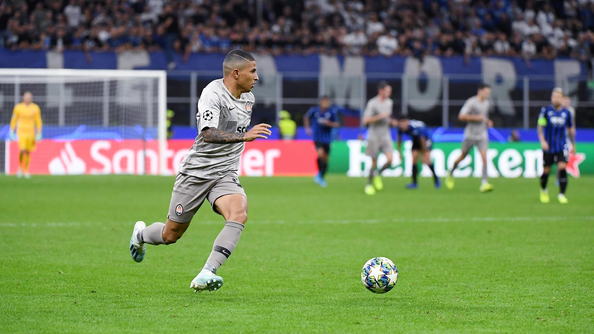 "Шахтар" підтвердив переговори з "Баварією" по трансферу легіонера "Шахтар" підтвердив переговори з "Баварією" по трансферу легіонера