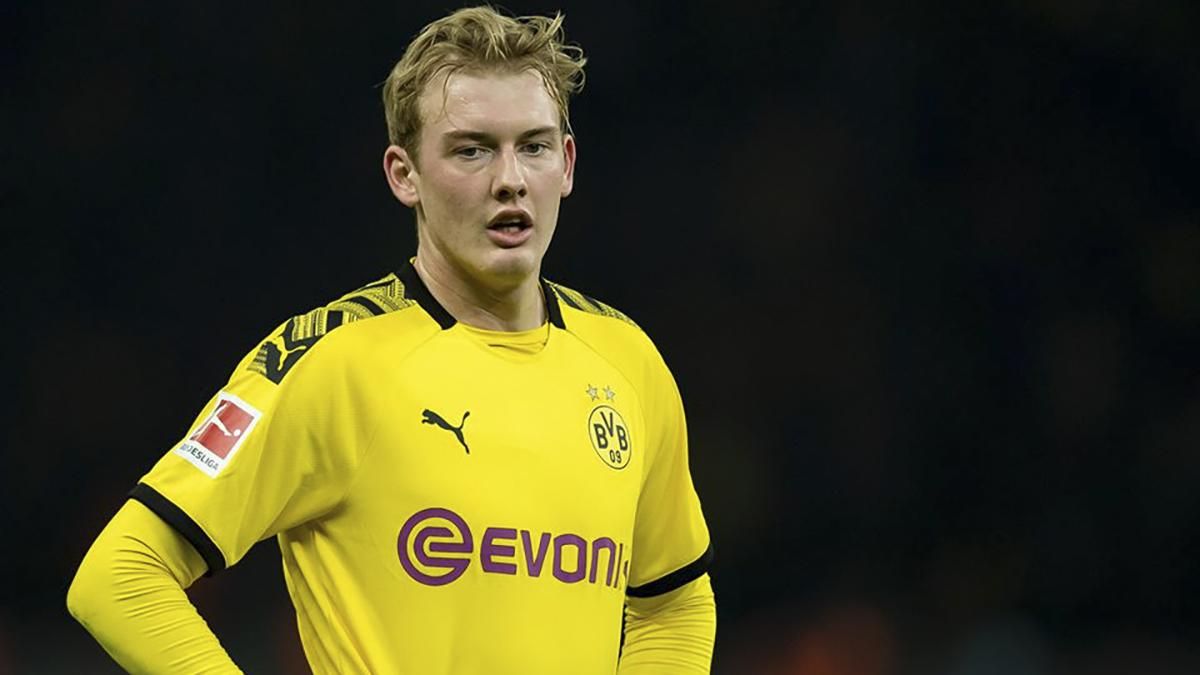 Восстановление Бундеслиги под угрозой: десять футболистов заразились COVID-19 Восстановление Бундеслиги под угрозой: десять футболистов заразились COVID-19