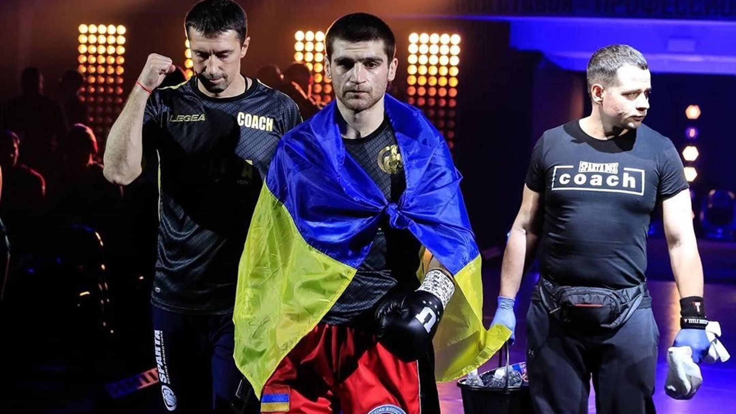 Украинский чемпион WBA впервые попробует свои силы в США