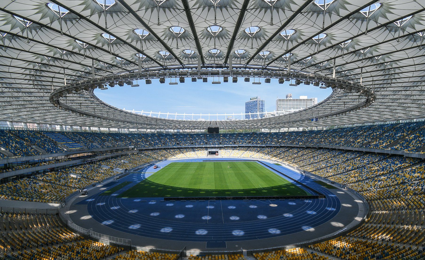 Сезон УПЛ офіційно запропонували дограти у Києві Сезон УПЛ офіційно запропонували дограти у Києві