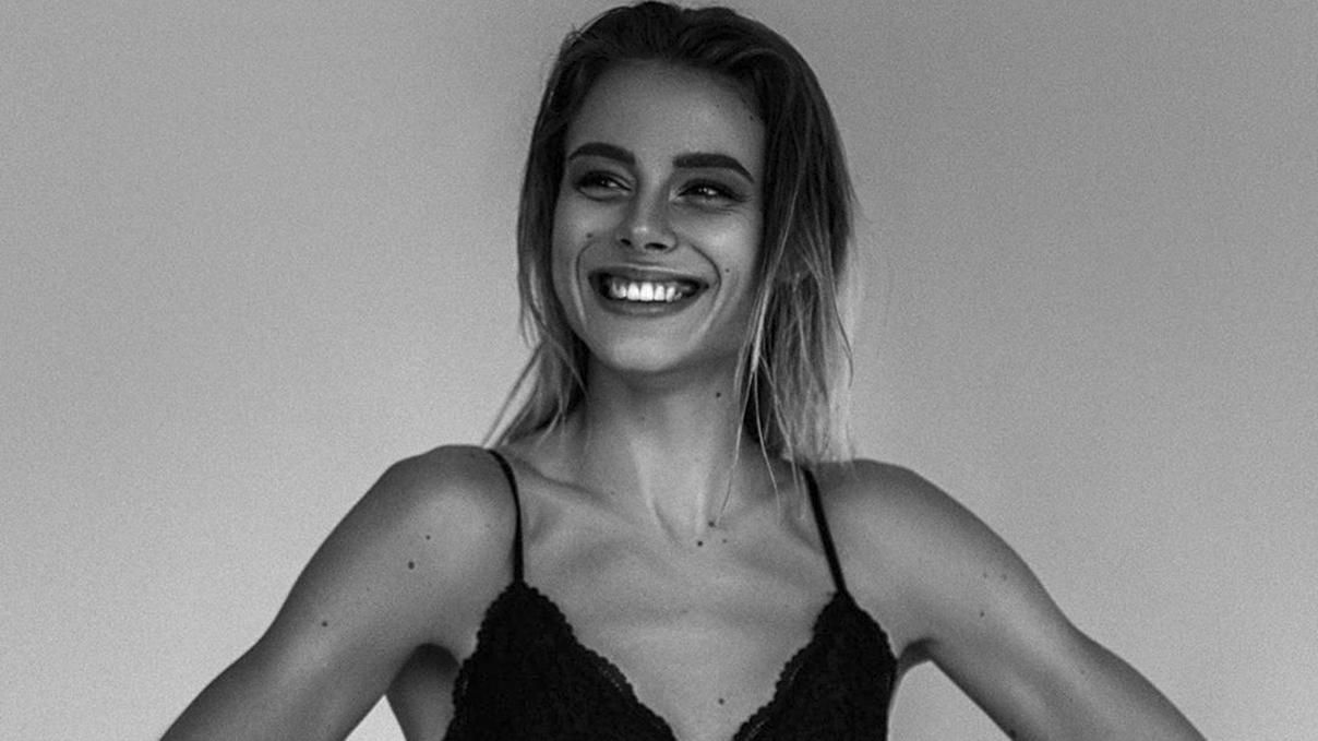 Чарівна Юлія Левченко показала, як би вона виглядала в "Сімпсонах": фото Чарівна Юлія Левченко показала, як би вона виглядала в "Сімпсонах": фото