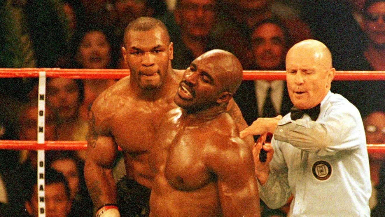 Чому Тайсон відкусив Холіфілду шмат вуха – відповідь легендарного чемпіона Чому Тайсон відкусив Холіфілду шмат вуха – відповідь легендарного чемпіона