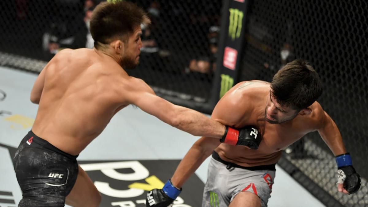 Сехудо брутально нокаутировал Круза и завершил карьеру: видео Сехудо брутально нокаутировал Круза и завершил карьеру: видео