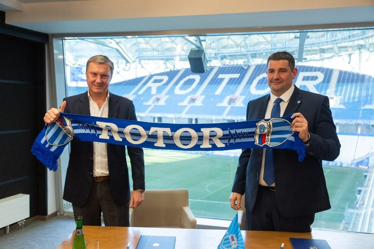 Экс-тренер "Динамо" Хацкевич выиграл первый трофей в России Экс-тренер "Динамо" Хацкевич выиграл первый трофей в России