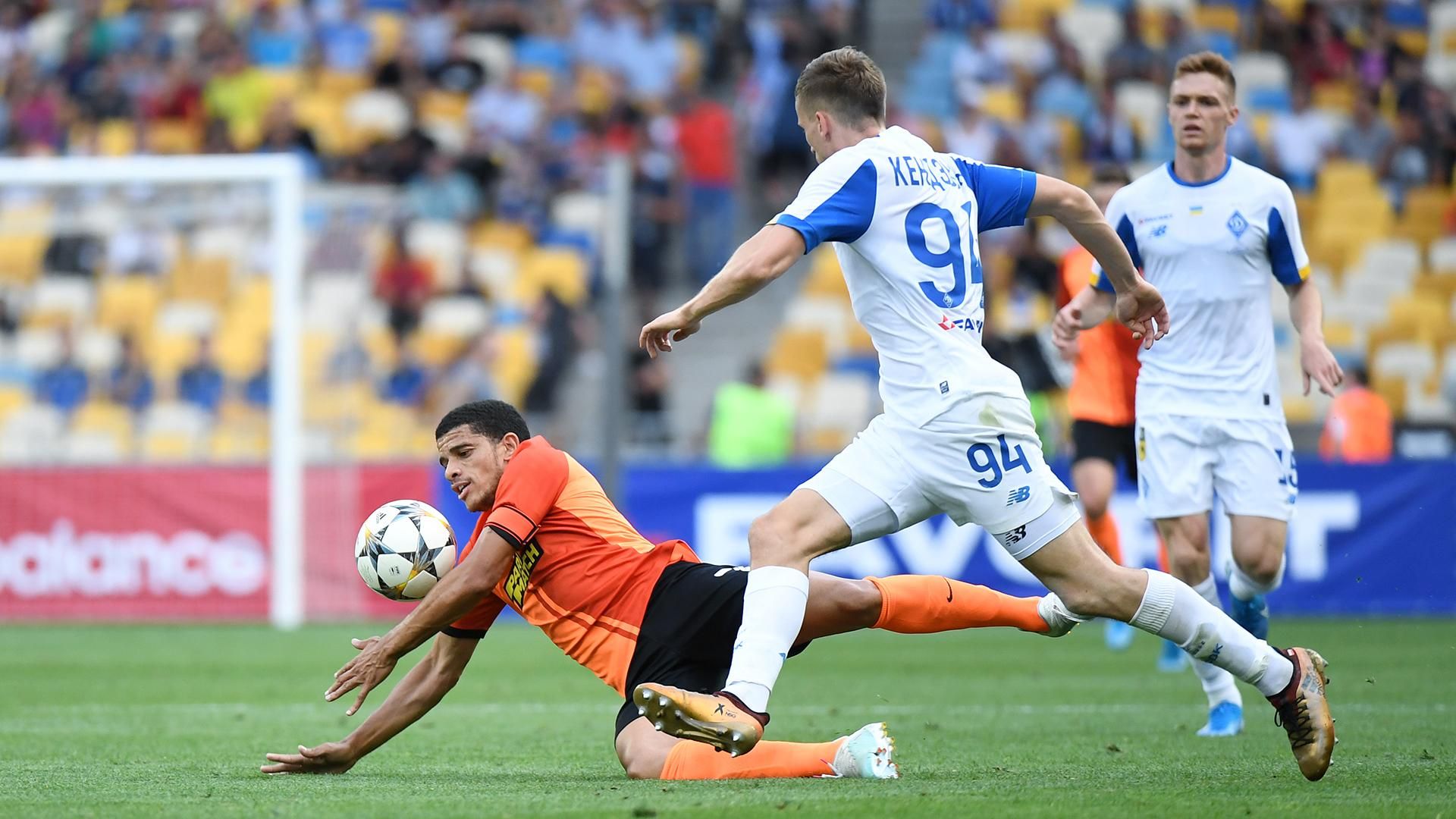 Ляшко рассказал, почему чемпионат Украины по футболу могут не доиграть Ляшко рассказал, почему чемпионат Украины по футболу могут не доиграть