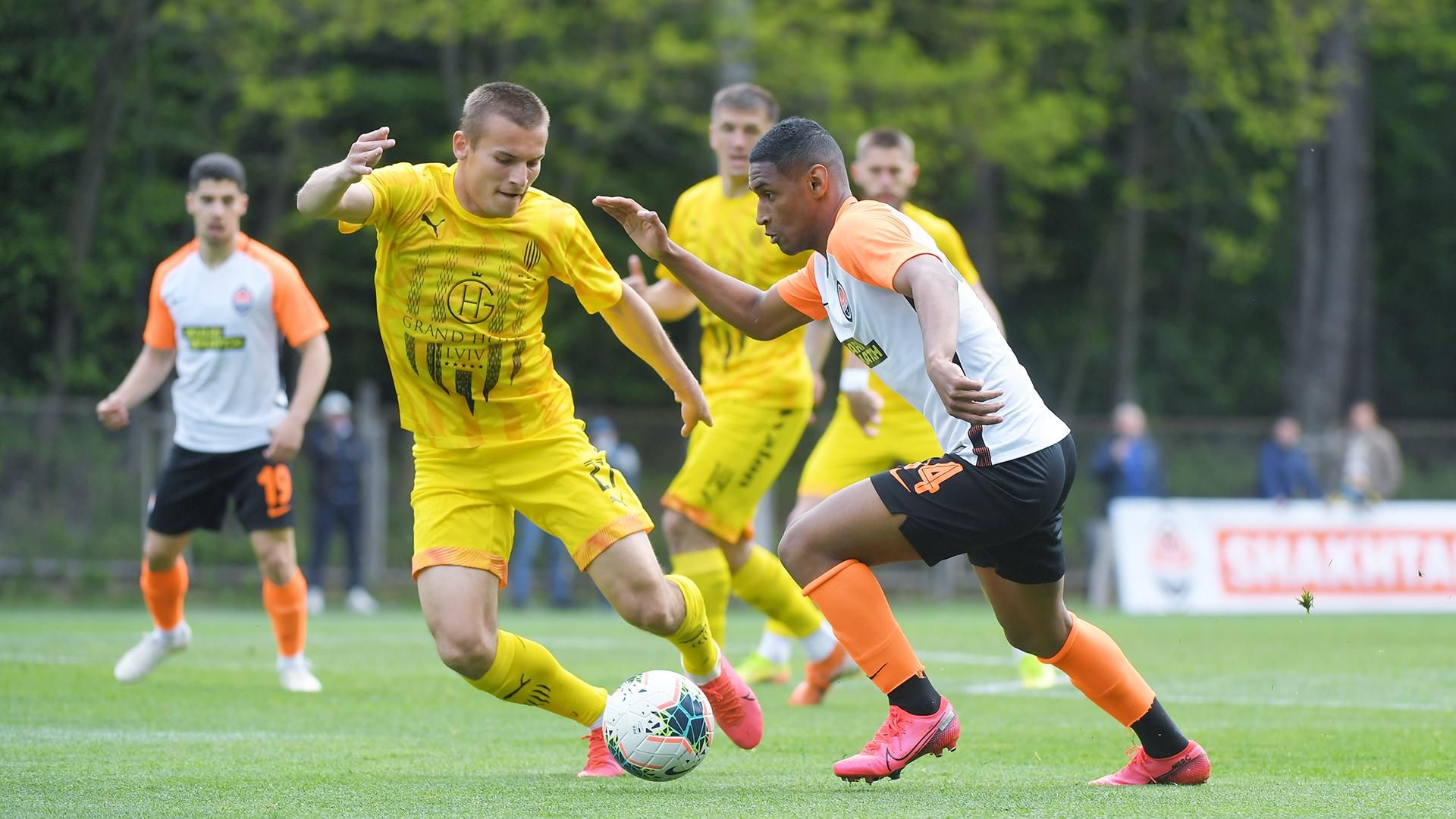 "Шахтер" в свой 84-й день рождения разгромил "Рух": видео "Шахтер" в свой 84-й день рождения разгромил "Рух": видео