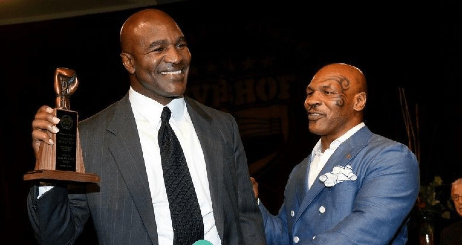 "Это будет цирк уродов": менеджер Фьюри раскритиковал бой Майка Тайсона с Холифилдом "Это будет цирк уродов": менеджер Фьюри раскритиковал бой Майка Тайсона с Холифилдом