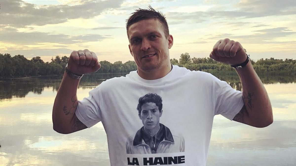 Вслед за Шевченко: Усик показал, как осваивает новое хобби – видео Вслед за Шевченко: Усик показал, как осваивает новое хобби – видео