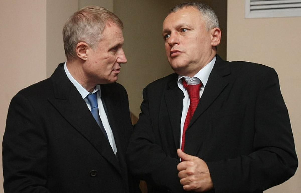 МОЗ заборонило братам Суркісам відвідувати матчі "Динамо" МОЗ заборонило братам Суркісам відвідувати матчі "Динамо"