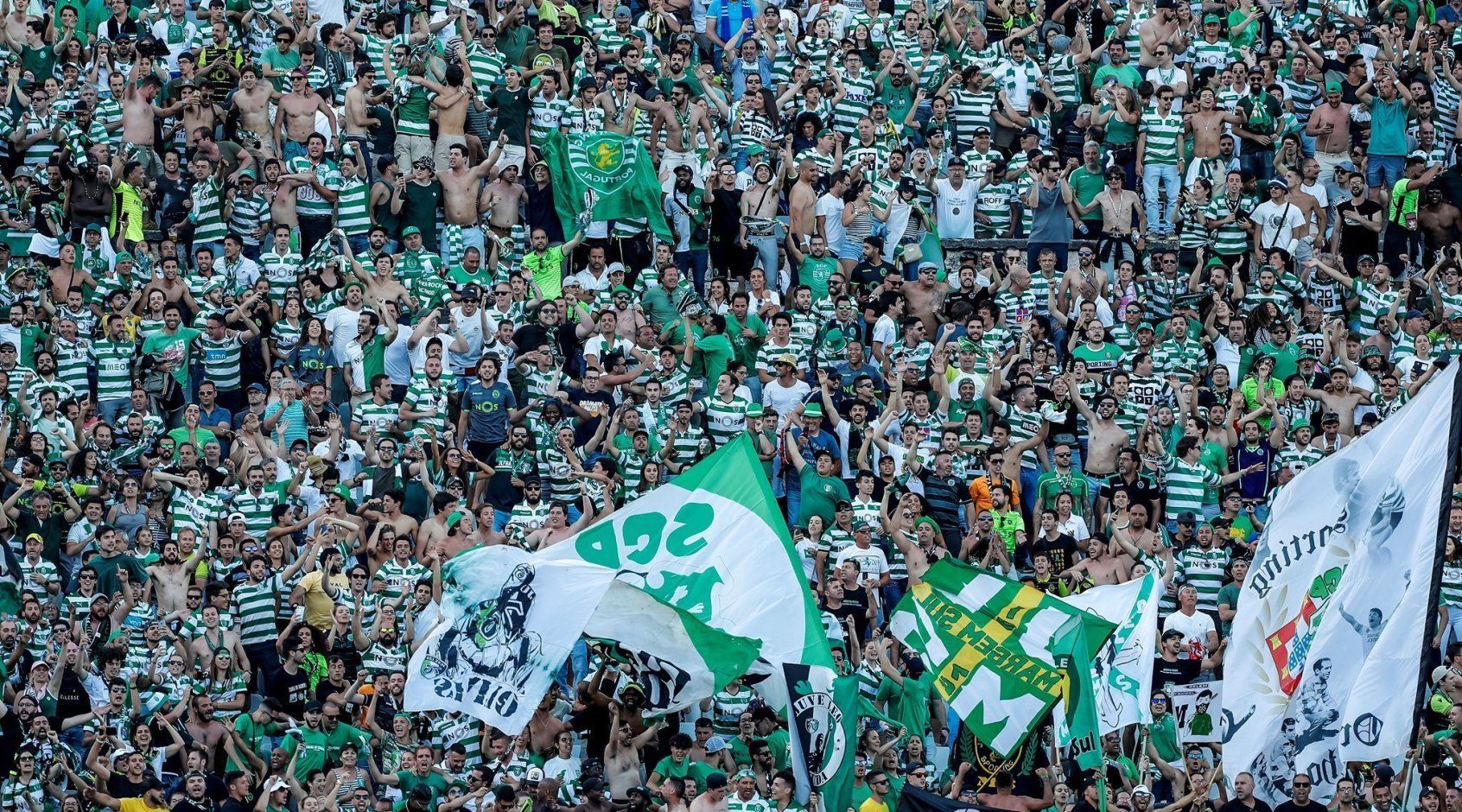 Напали на тренувальний центр і побили футболістів: фанати "Спортінга" потрапили за ґрати Напали на тренувальний центр і побили футболістів: фанати "Спортінга" потрапили за ґрати