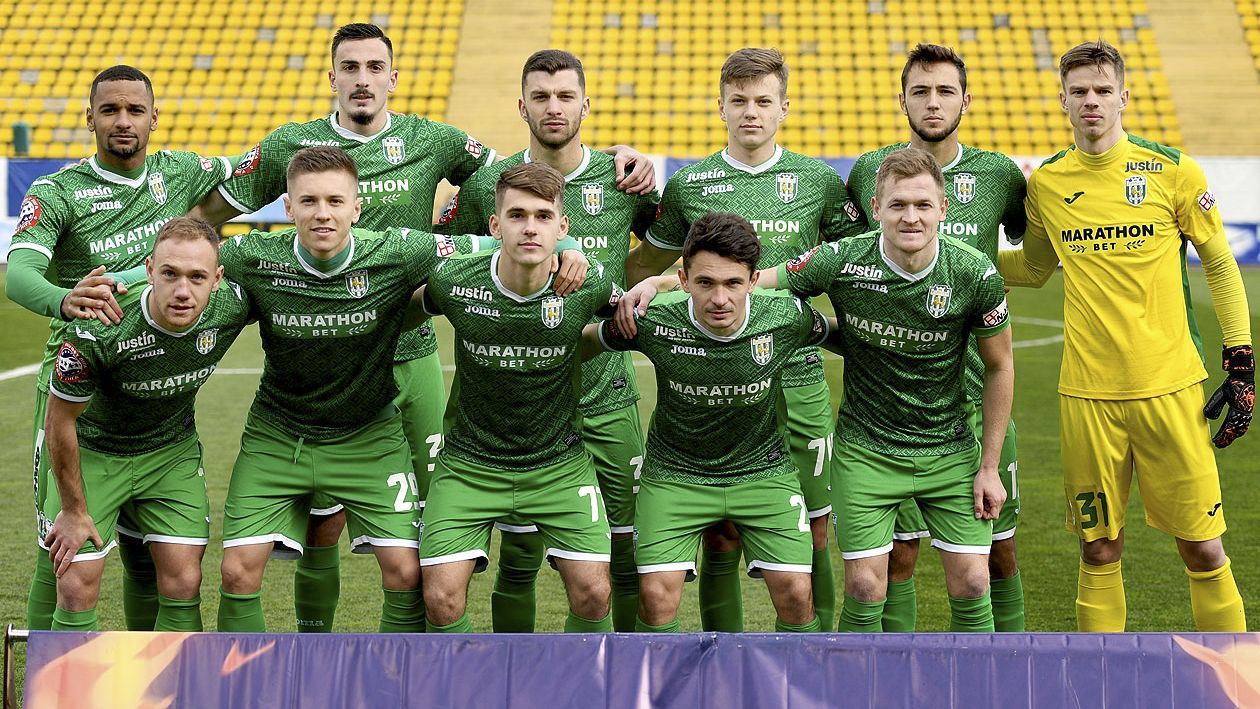 УПЛ перенесет очередной матч "Карпат": клуб будет доигрывать сезон молодежным составом