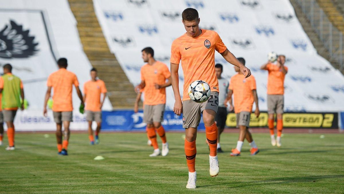 "Десна" и "Шахтер" неожиданно изменили место проведения матча "Десна" и "Шахтер" неожиданно изменили место проведения матча